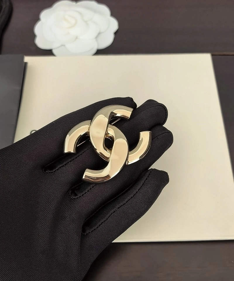 Original Chanel Brooches 220333