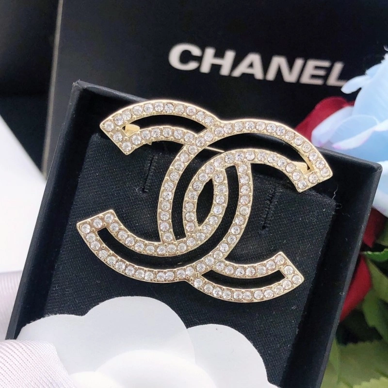 OnTrend Chanel Brooches 220366