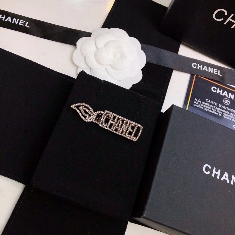 Trendsetting Chanel Brooches 220322