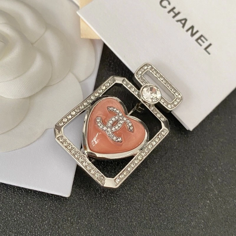 GoodFit Chanel Brooches 220386