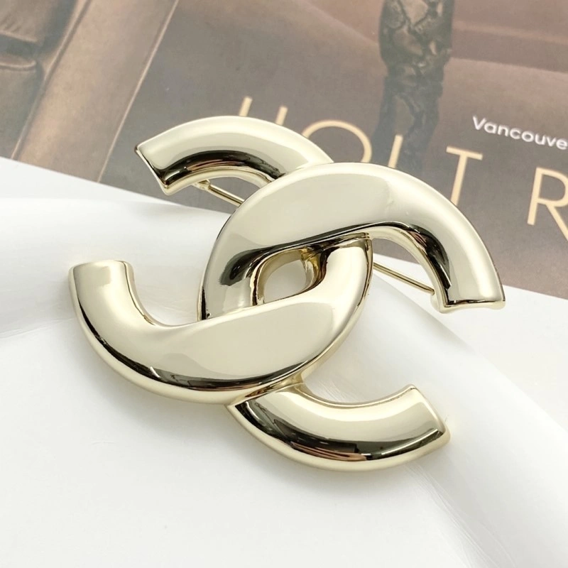 Chanel Brooches RelaxedFit 220301