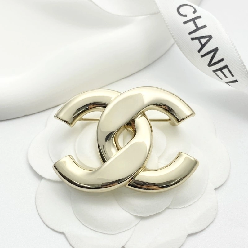 Chanel Brooches RelaxedFit 220301