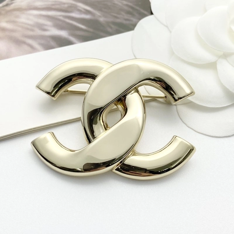 Chanel Brooches RelaxedFit 220301