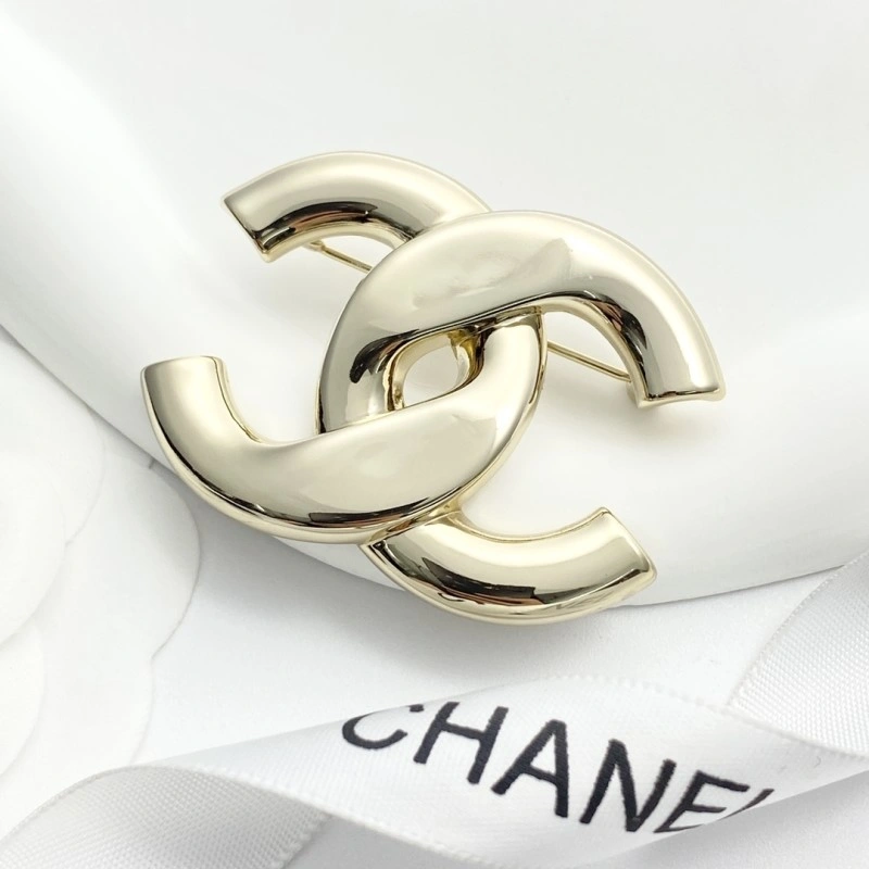 Chanel Brooches RelaxedFit 220301