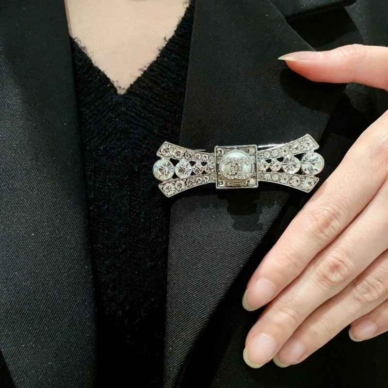 Versatile Chanel Brooches 220314