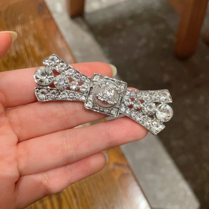 Versatile Chanel Brooches 220314