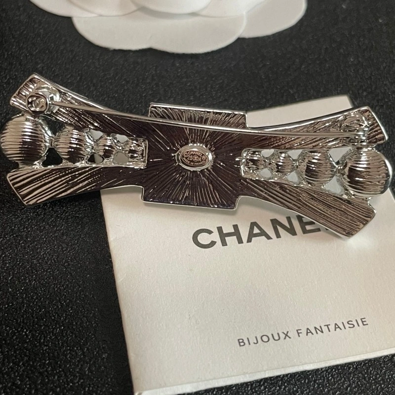 Versatile Chanel Brooches 220314