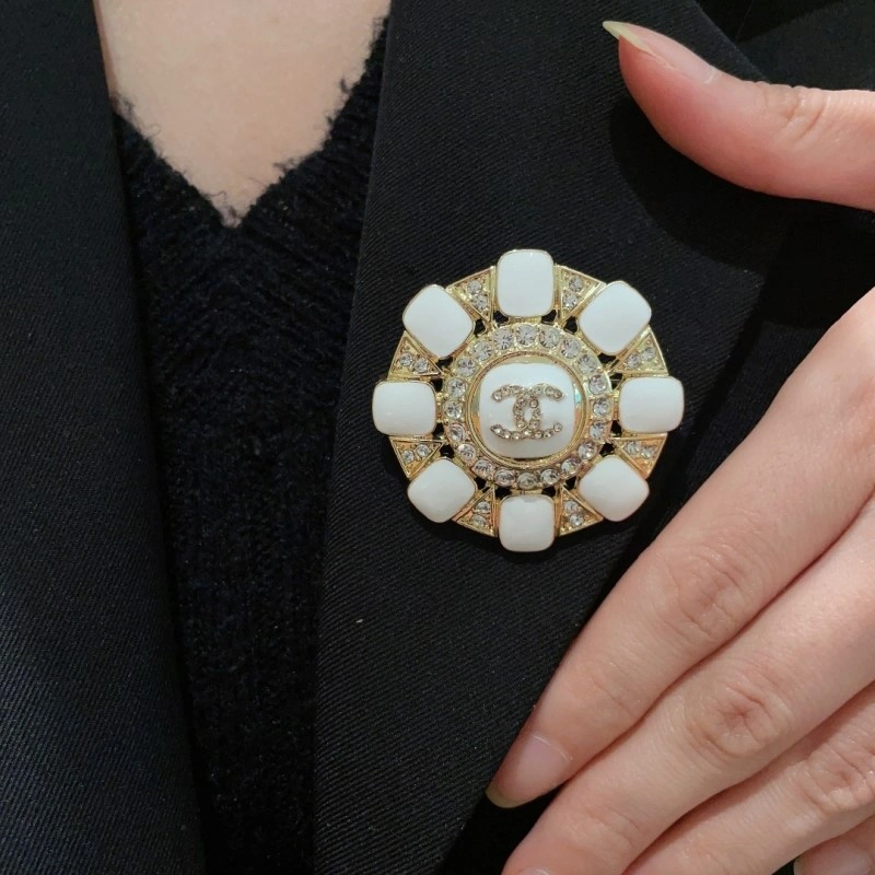 Chanel Brooches QuickDry 220296