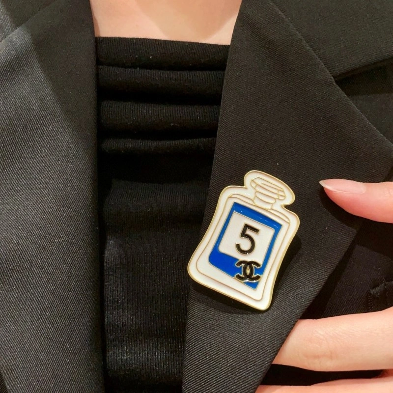 Casual Chanel Brooches 220293