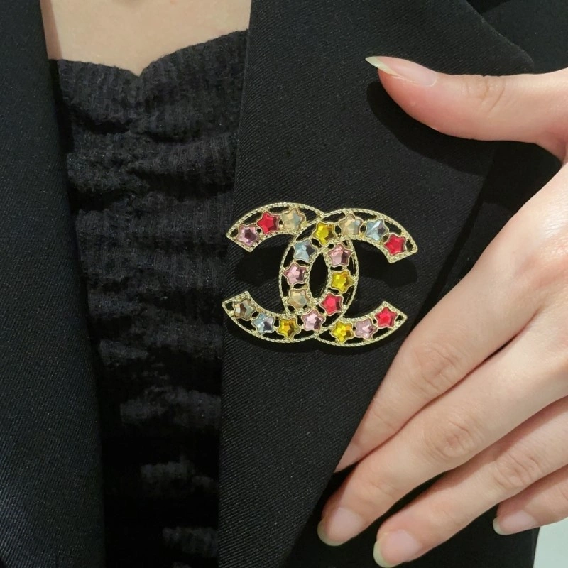 Chanel Brooches Practical 220275
