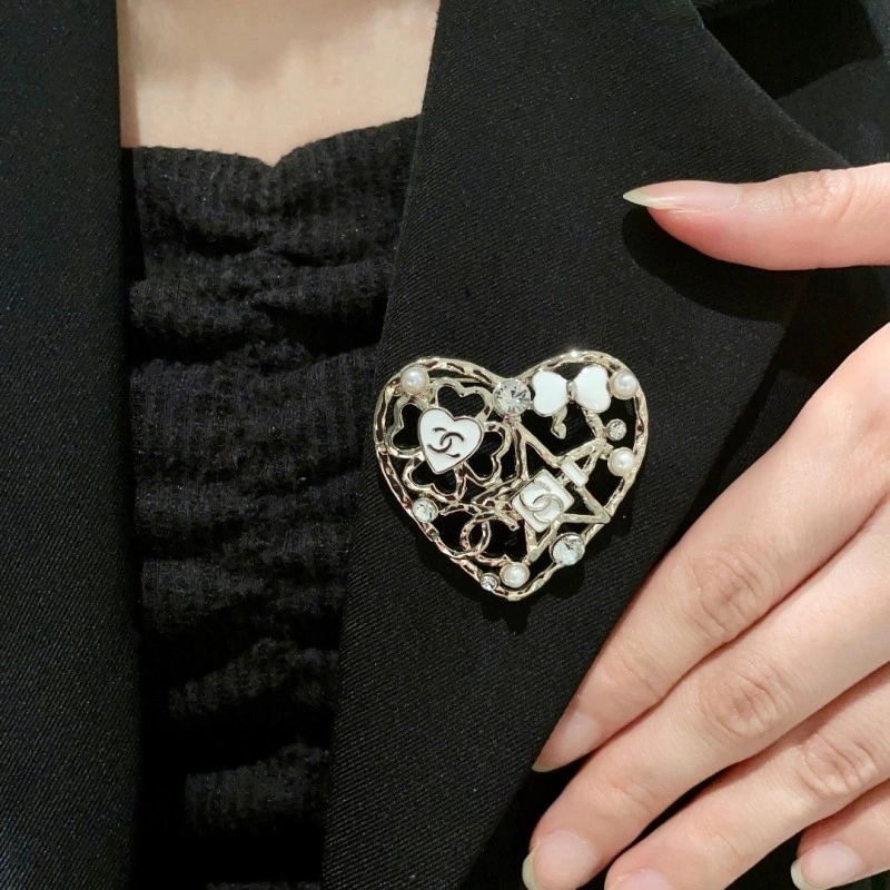 Chanel Brooches MultiPurpose 220283