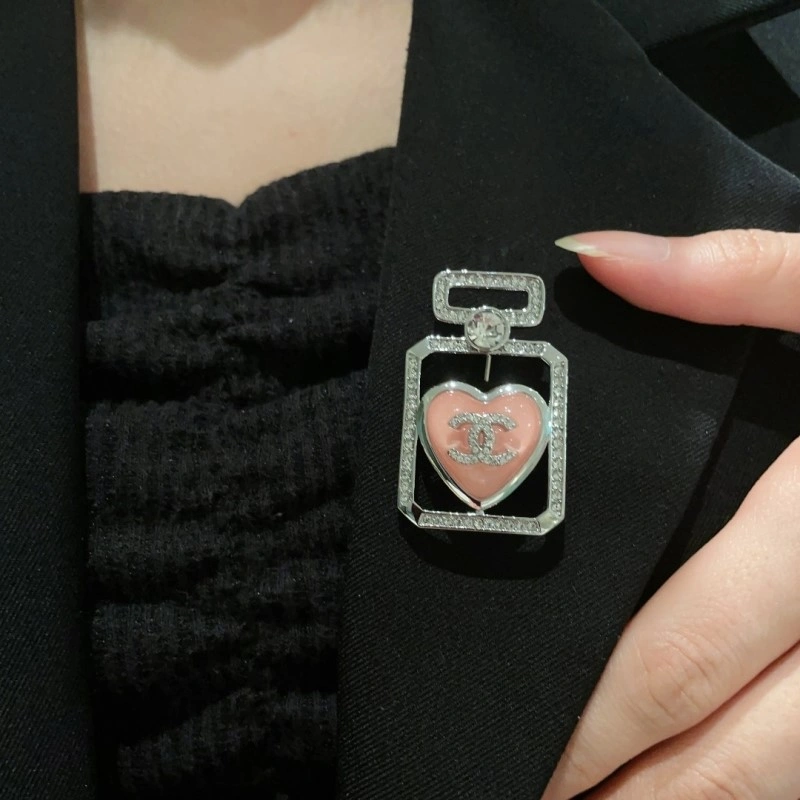 Chanel Brooches Supportive 220264