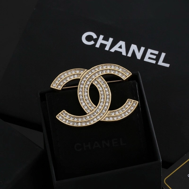 TechFriendly Chanel Brooches 220269