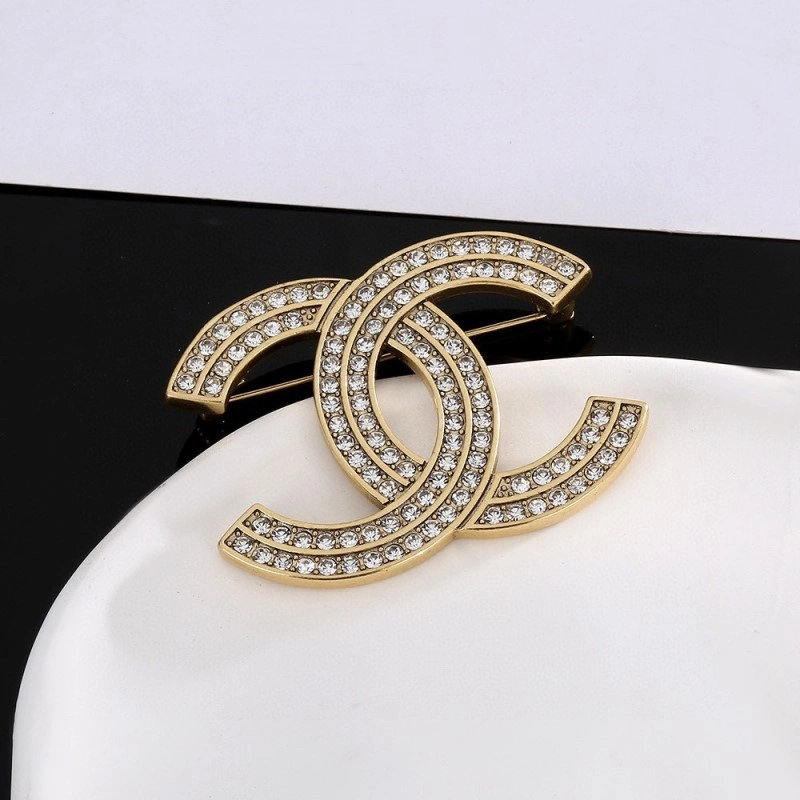 TechFriendly Chanel Brooches 220269