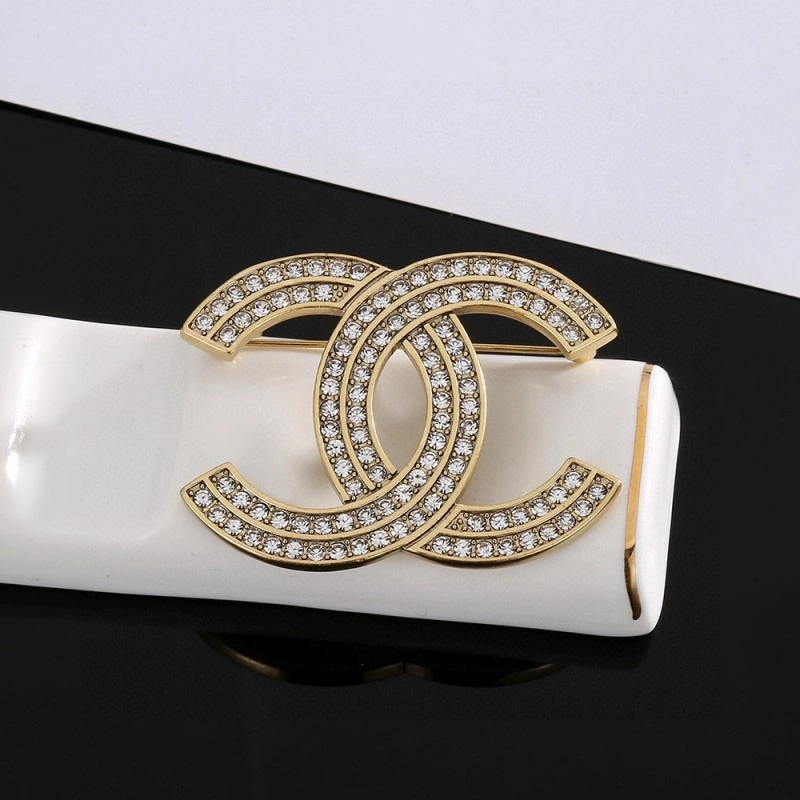 TechFriendly Chanel Brooches 220269