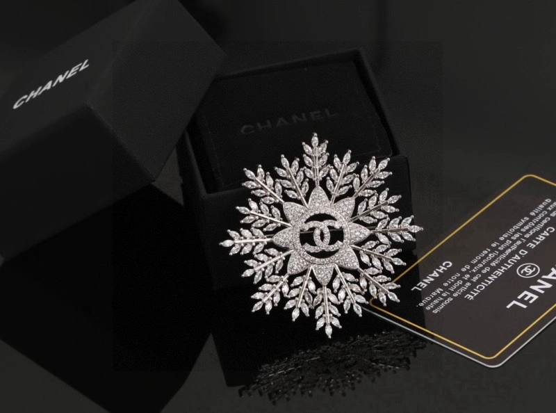 Chanel Brooches Trendy 220248