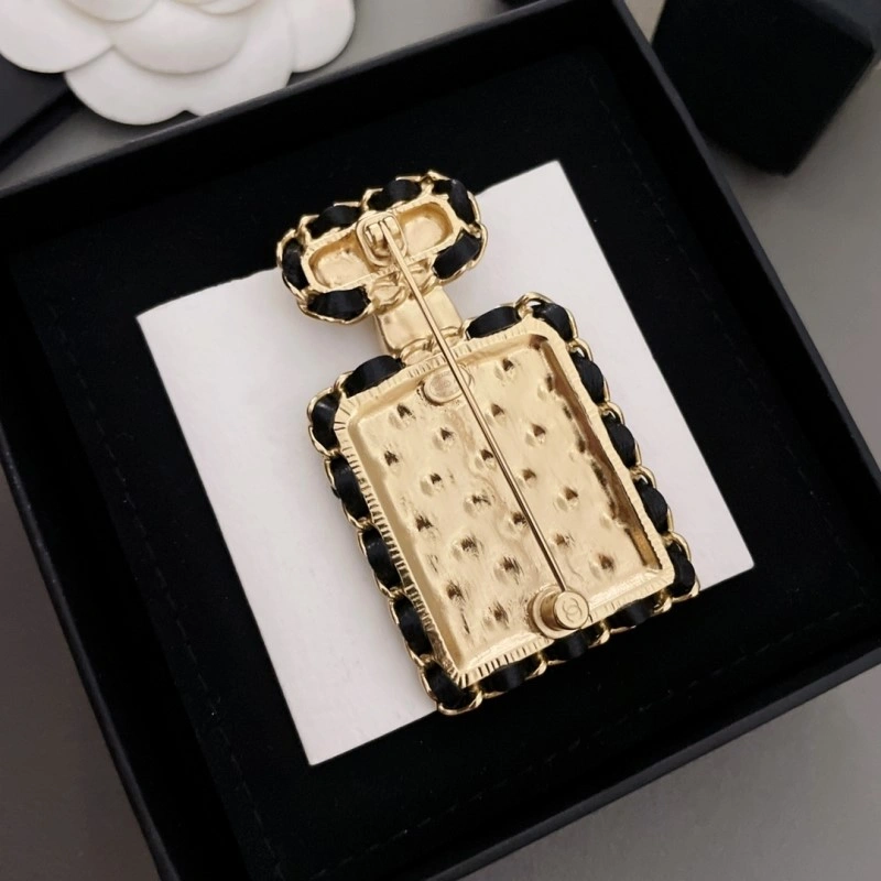 Chanel Brooches Tailored 220272