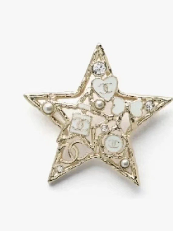 Chanel Brooches SmoothTexture 220235