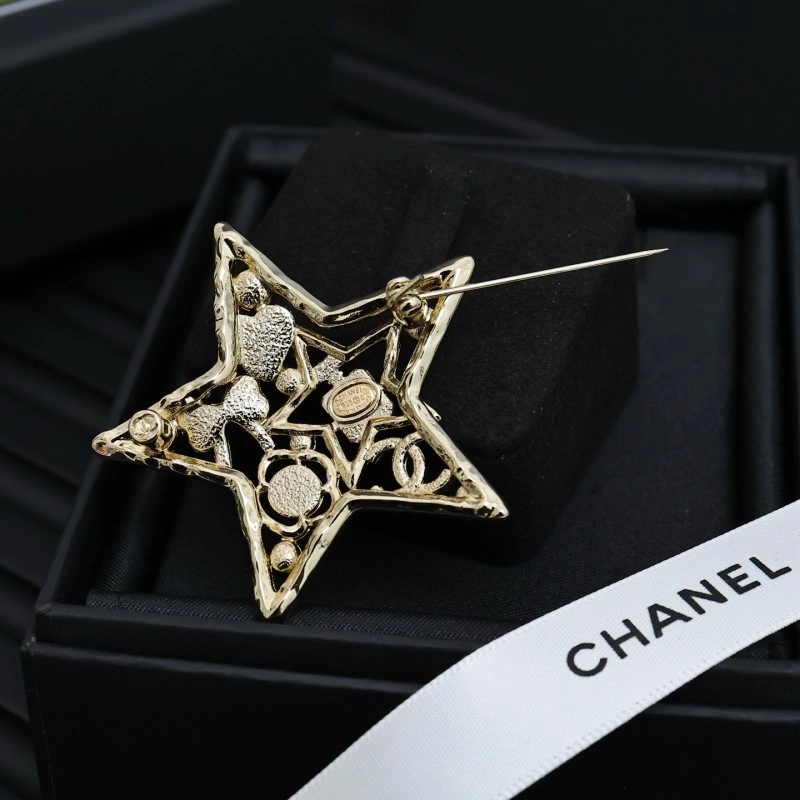 Chanel Brooches SmoothTexture 220235