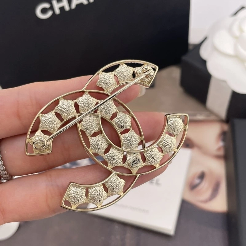 Chanel Brooches Lightweight 220234