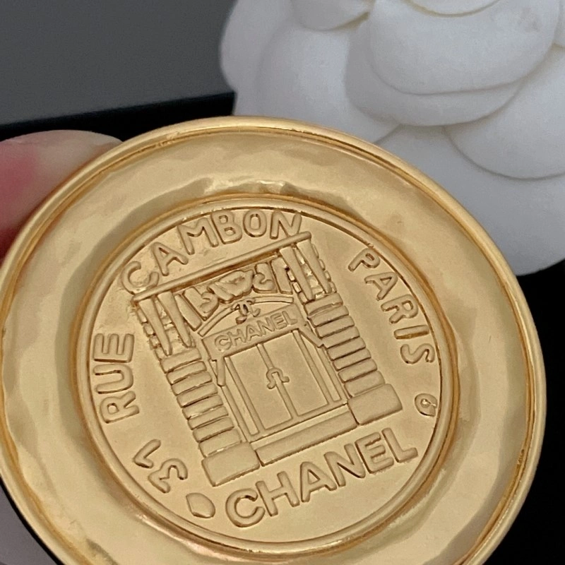 Practical Chanel Brooches 220224