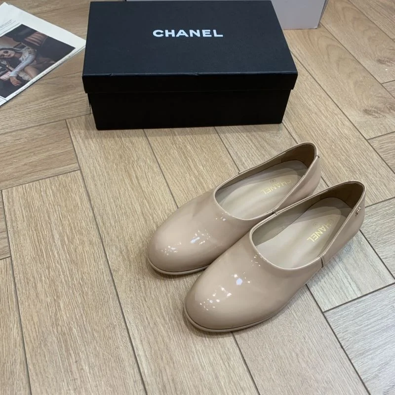 Chic Chanel Business Shoes 19405