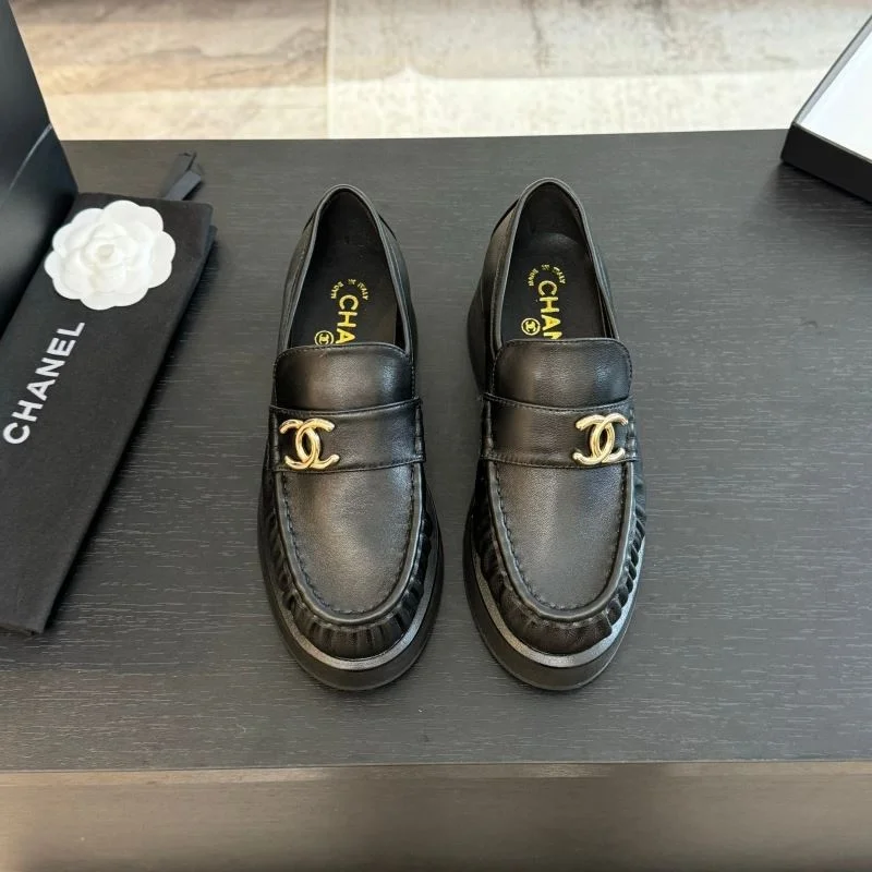 Sporty Chanel Business Shoes 18361