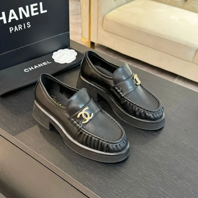 Sporty Chanel Business Shoes 18361