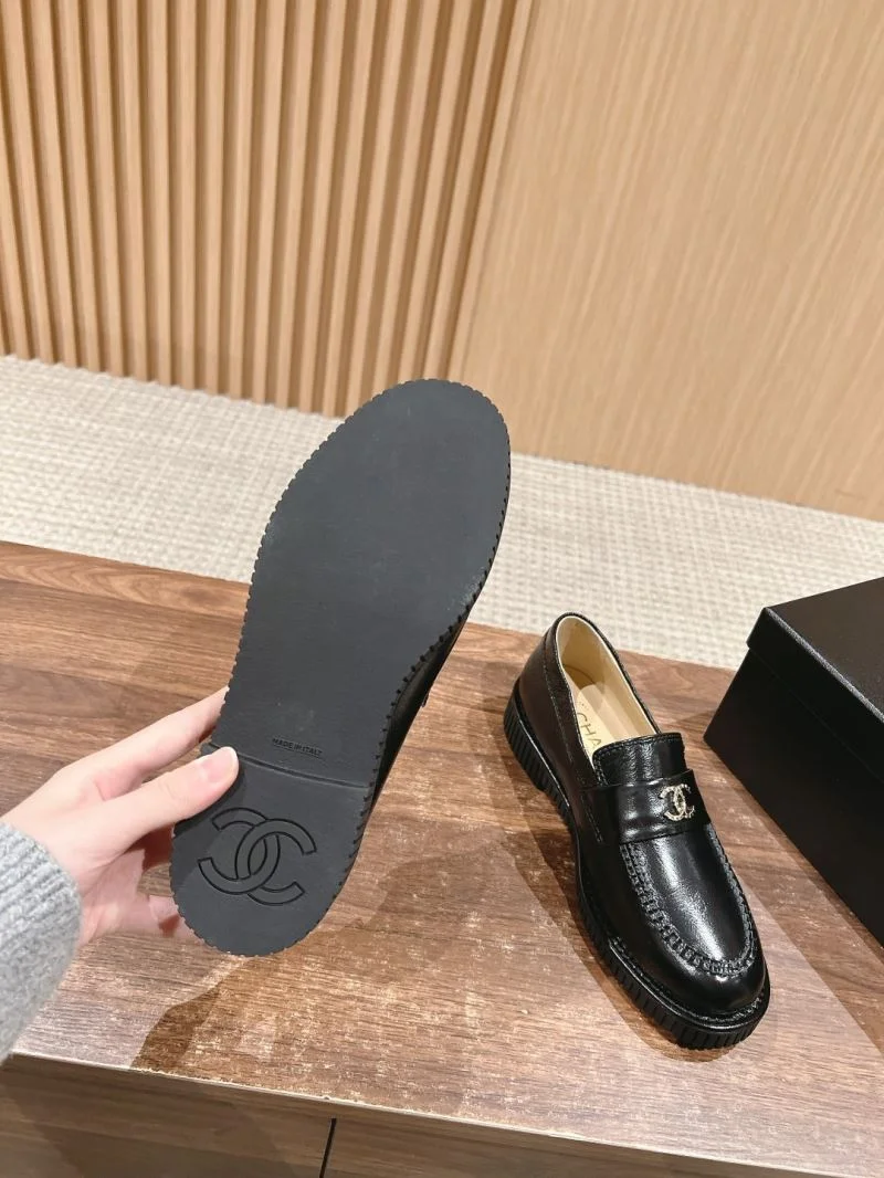 Bright Chanel Business Shoes 18472