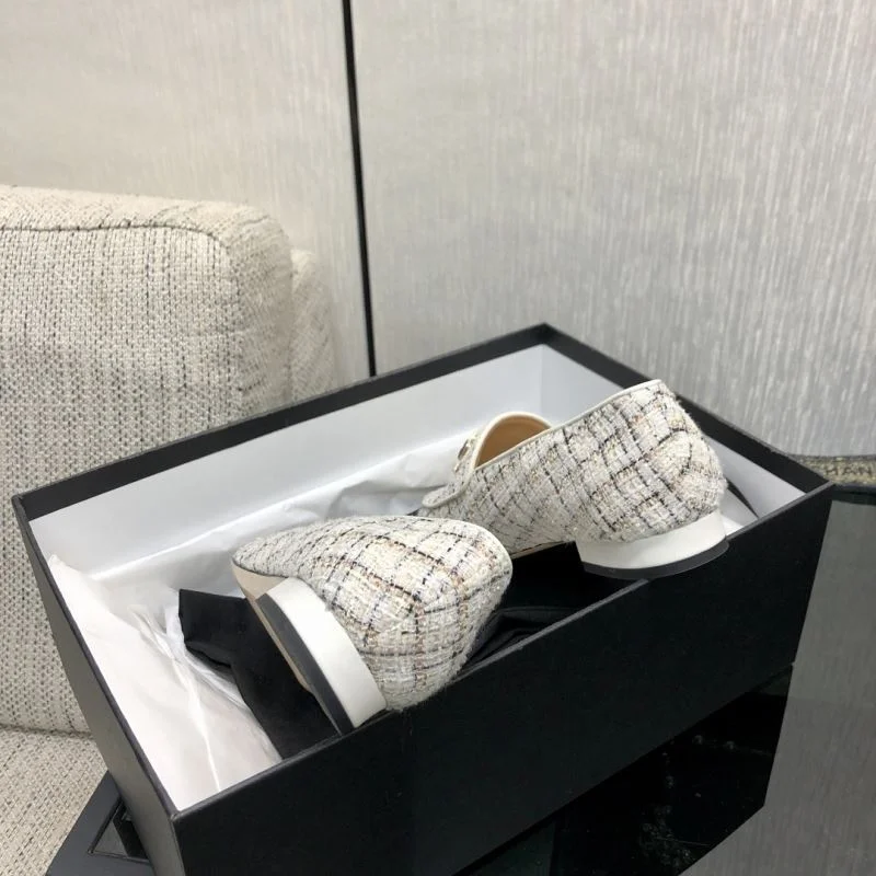 Trendsetting Chanel Business Shoes 18334