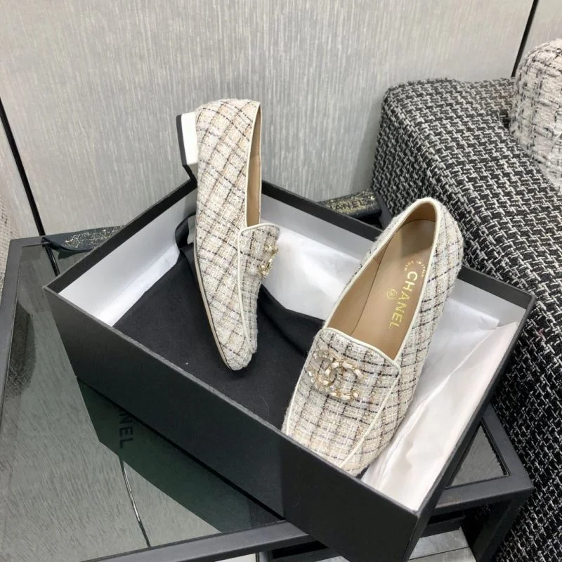 Trendsetting Chanel Business Shoes 18334