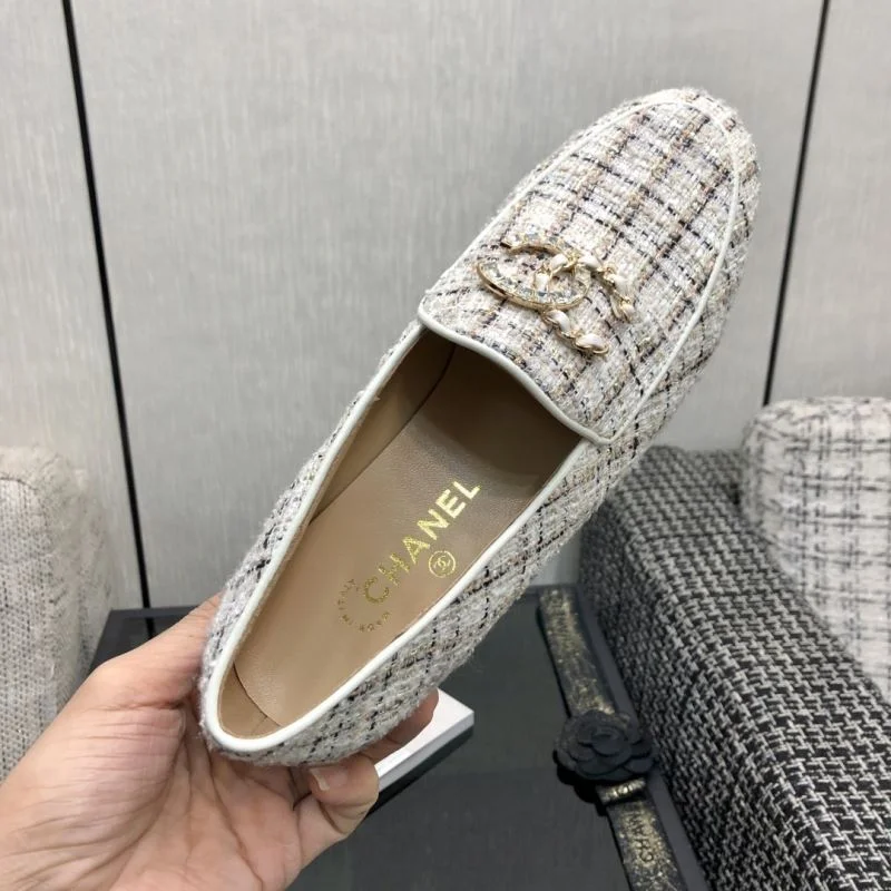 Trendsetting Chanel Business Shoes 18334