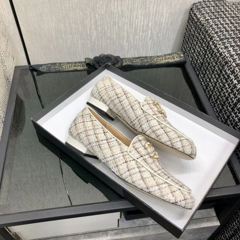 Trendsetting Chanel Business Shoes 18334
