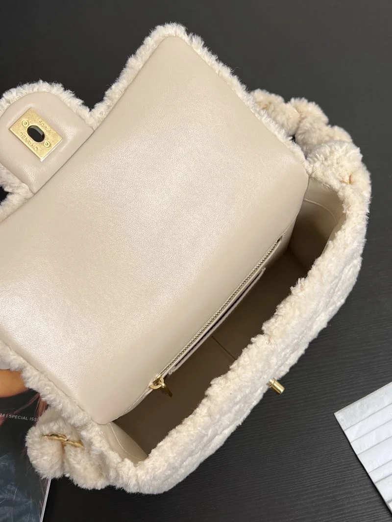 Breathable Chanel CF Series Bags 55386
