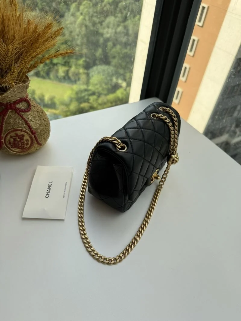 Sophisticated Chanel CF Series Bags 55411