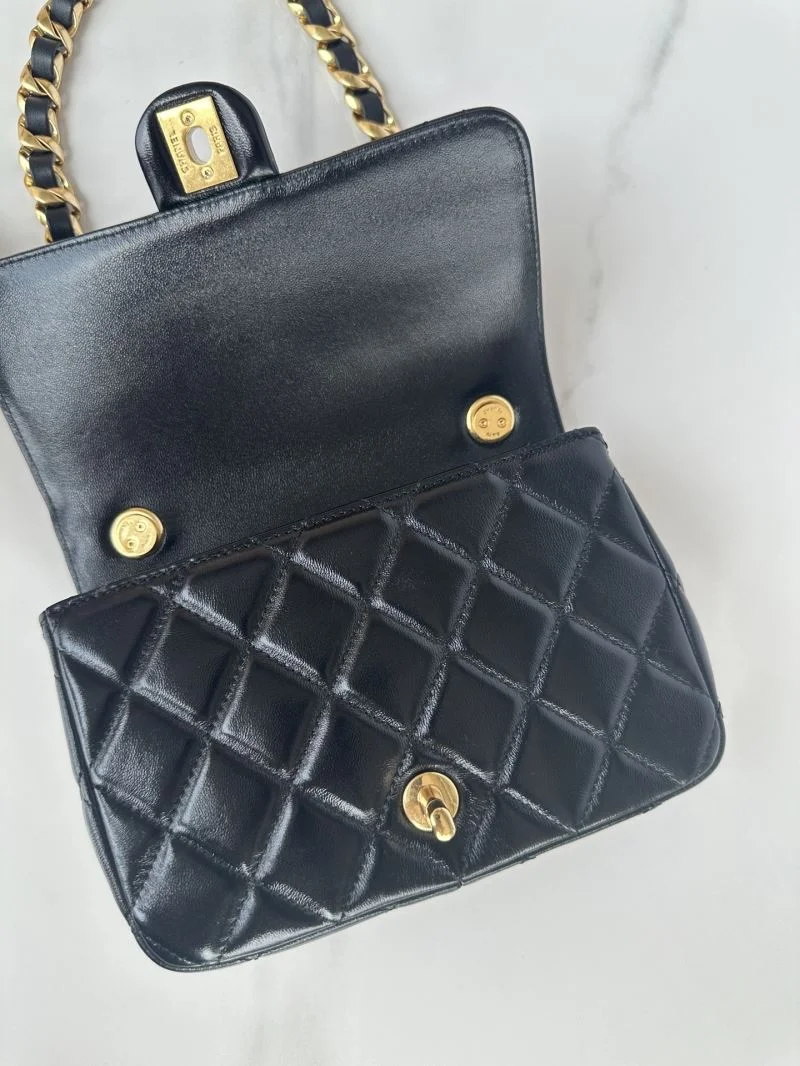 Chanel CF Series Bags Neat 55235