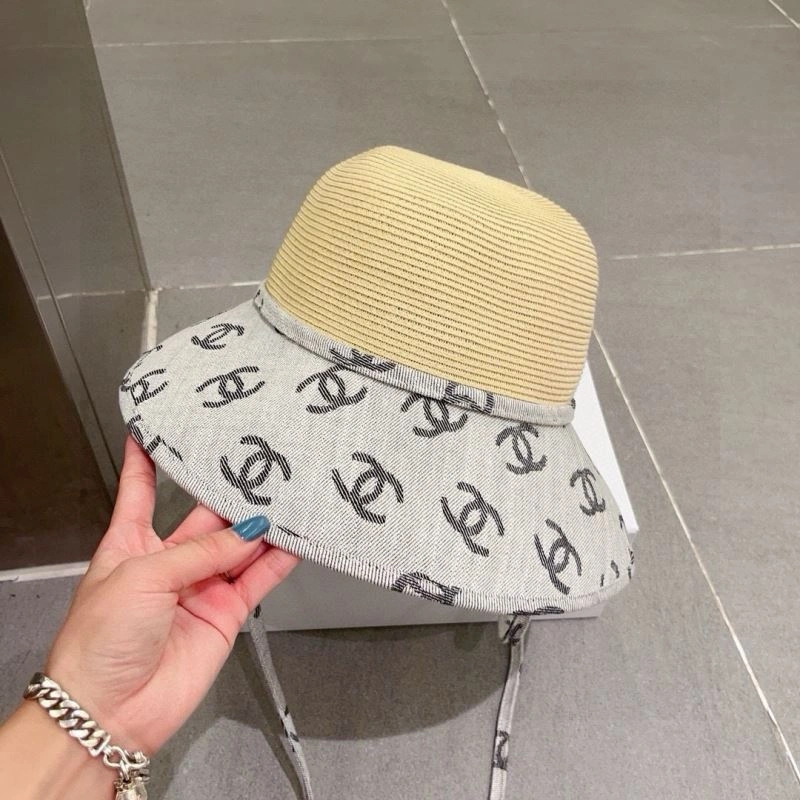 Compact Chanel Caps 261509
