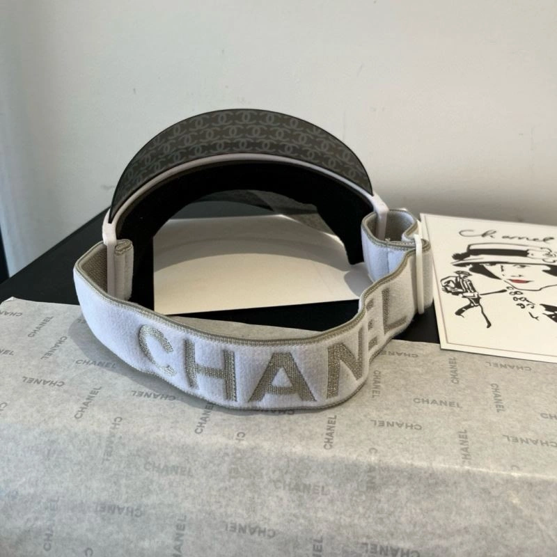 Chanel Caps Fashionable 261500
