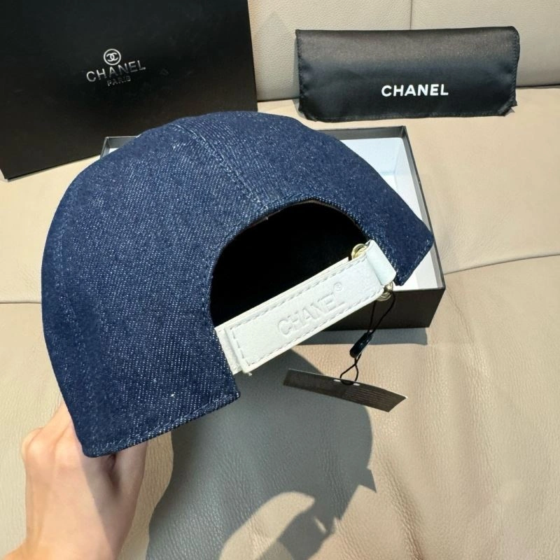Chanel Caps Sleek 261495