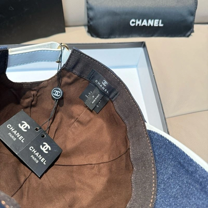 Chanel Caps Sleek 261495