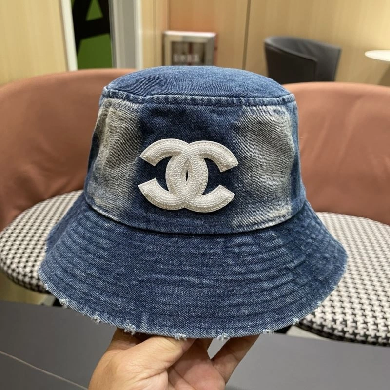 Chanel Caps Vibrant 260195