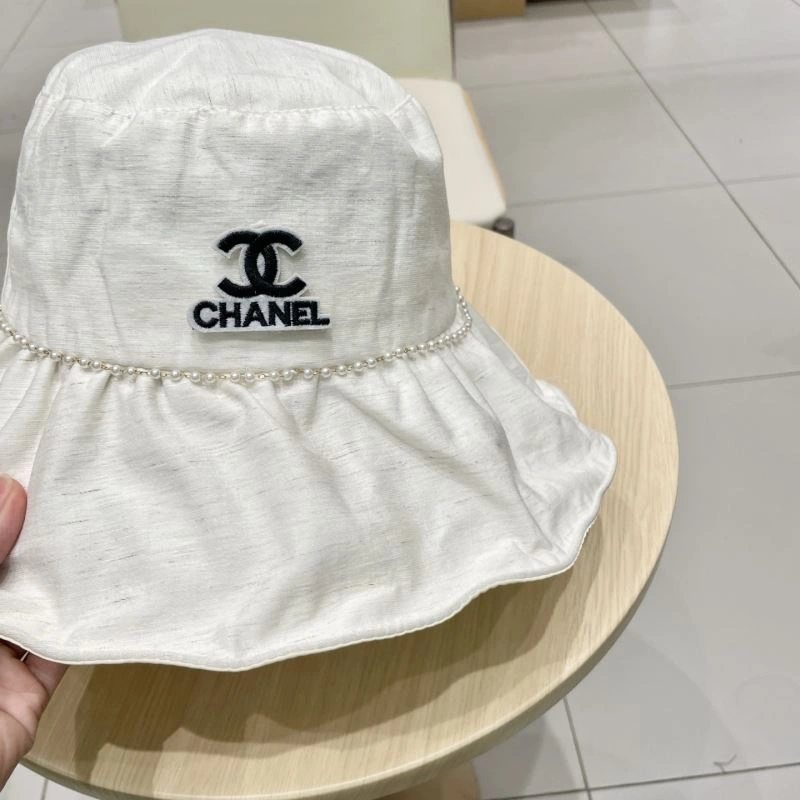 FashionForward Chanel Caps 260160
