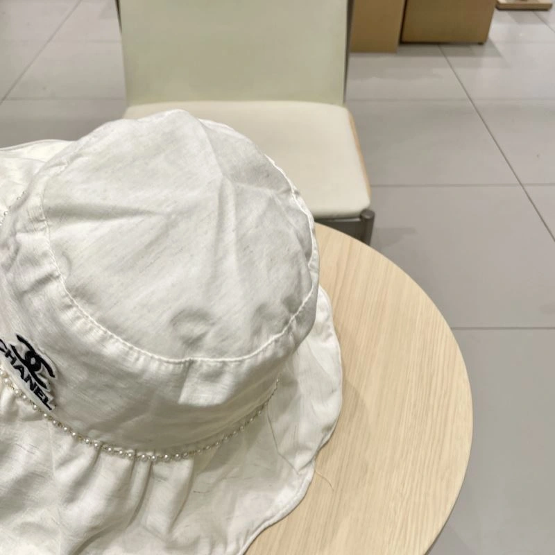 FashionForward Chanel Caps 260160