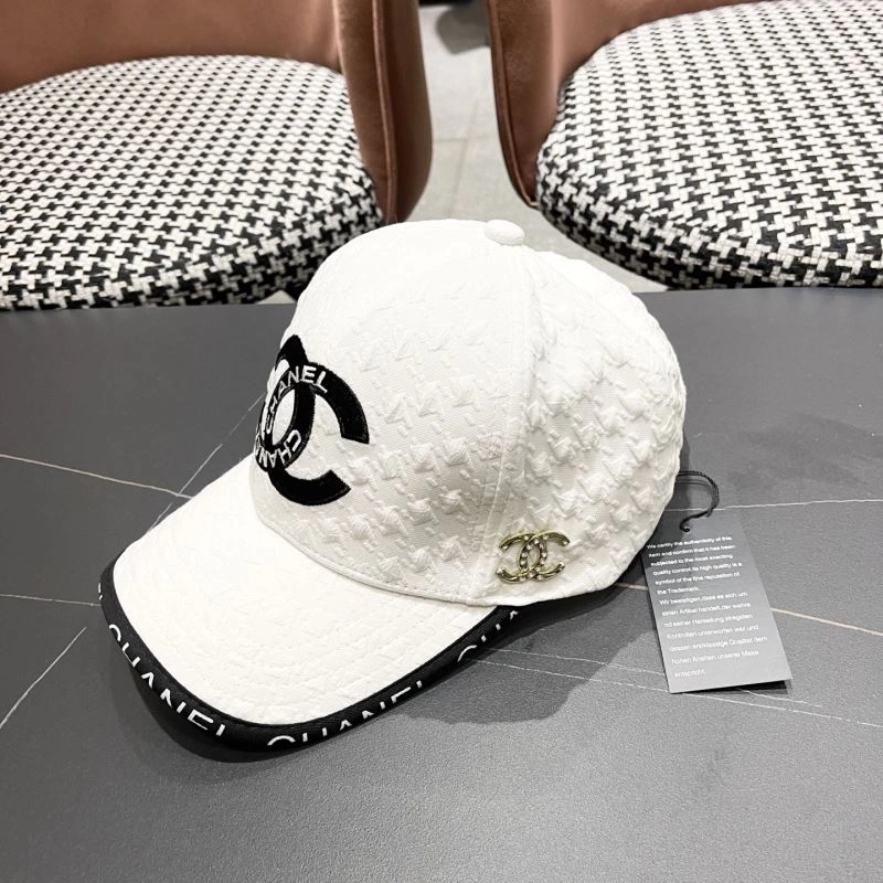 Chanel Caps Effortless 260134