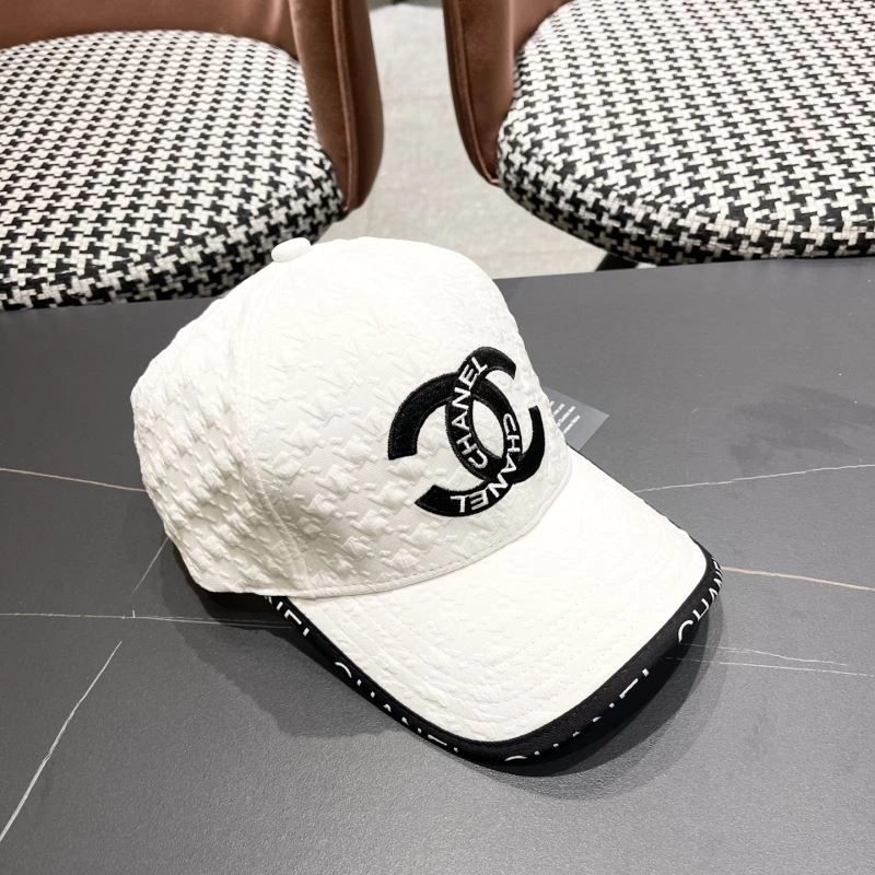 Chanel Caps Effortless 260134