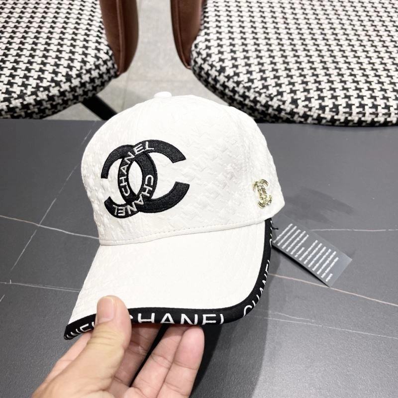 Chanel Caps Effortless 260134