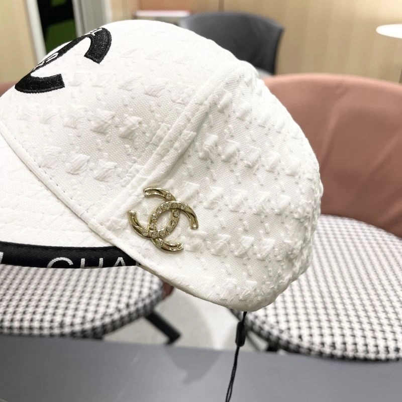 Chanel Caps Effortless 260134