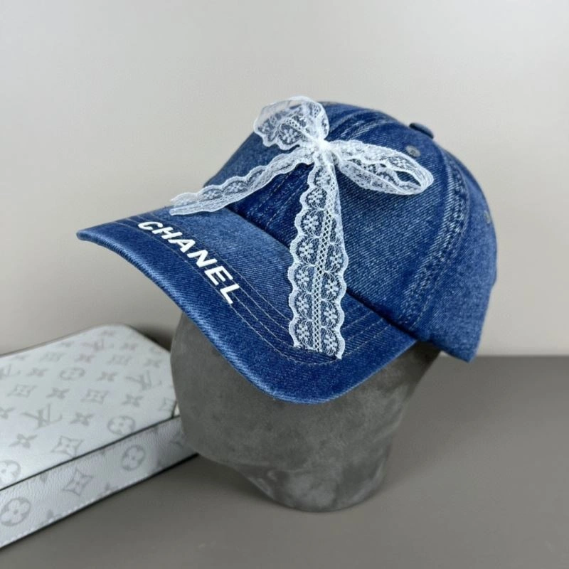Snug Chanel Caps 260121