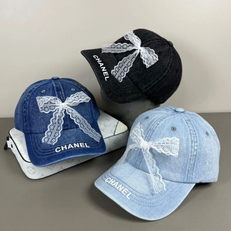 Snug Chanel Caps 260121