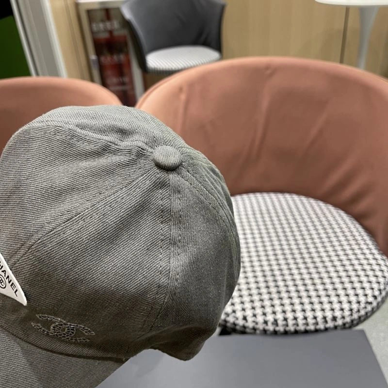 Chanel Caps UrbanStyle 260115